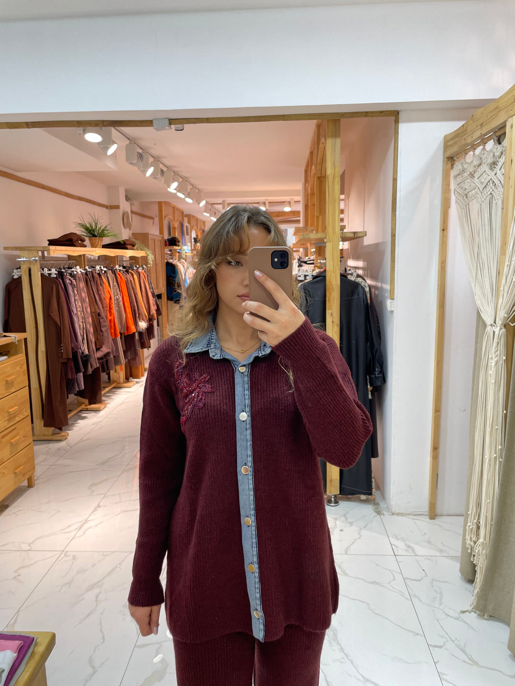 Kot Geçişli Yakası Taşlı Triko Takım