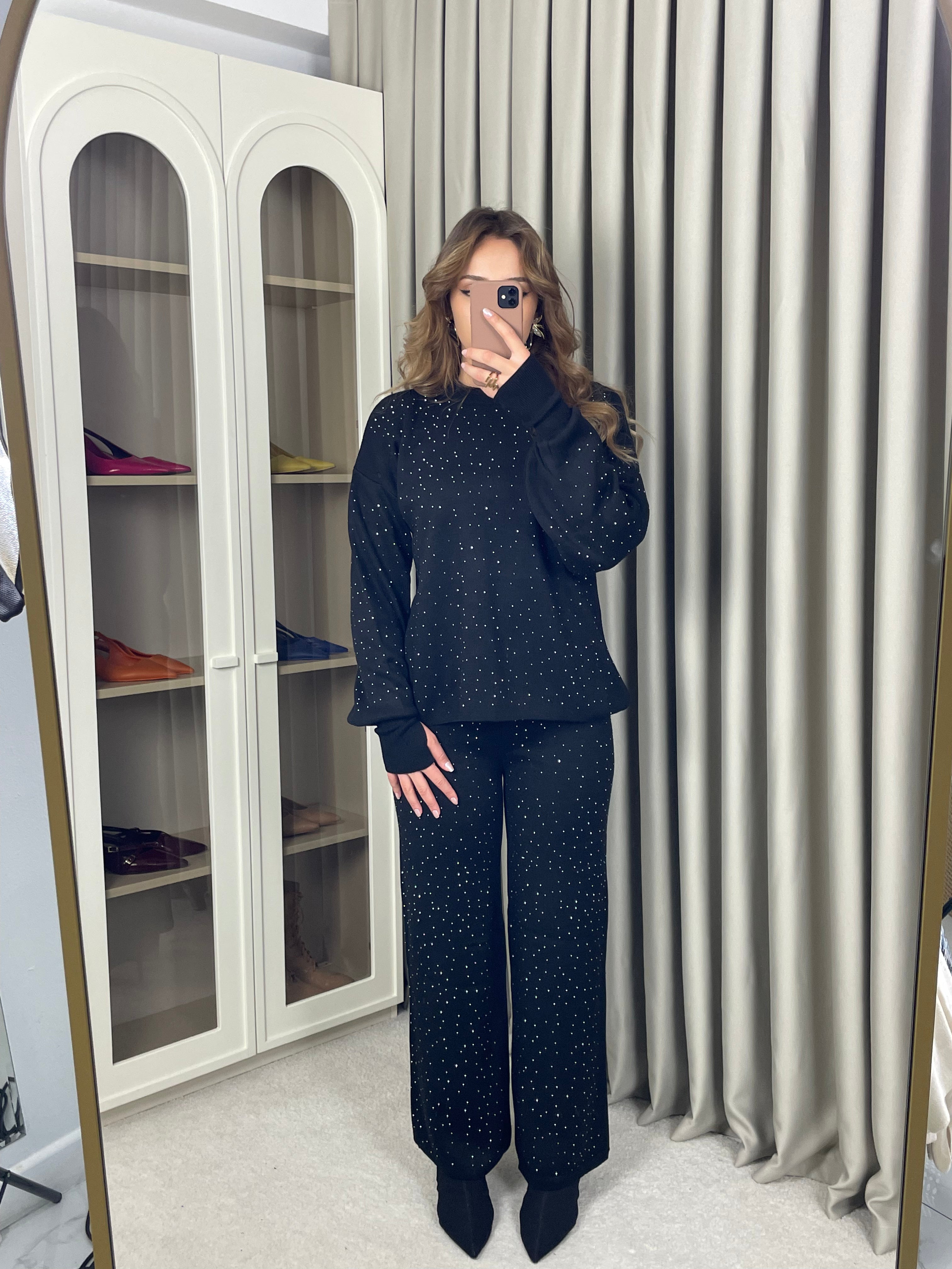 Kol Ucu Parmak Geçmeli Taşlı Takım