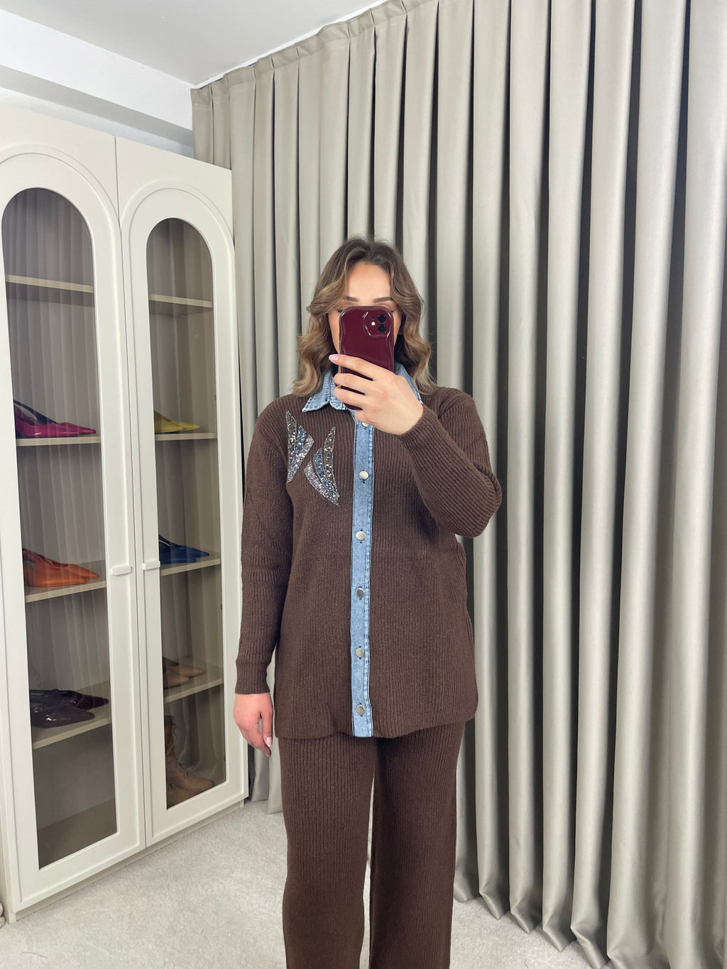 Kot Geçişli Yakası Taşlı Triko Takım