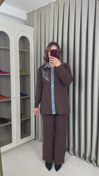 Kot Geçişli Yakası Taşlı Triko Takım